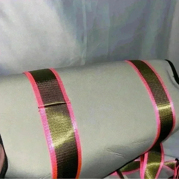 HAUTE SHORE ISLA TOTE - SWANK In A Tan, Goldfish-green And Hot Pink Colors. EUC! - Picture 13 of 13